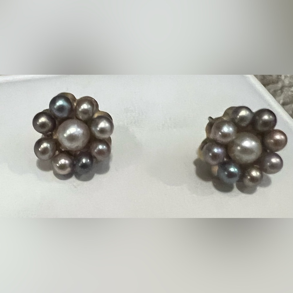 Antique pearl earrings. Every shade of pearl known to exist !